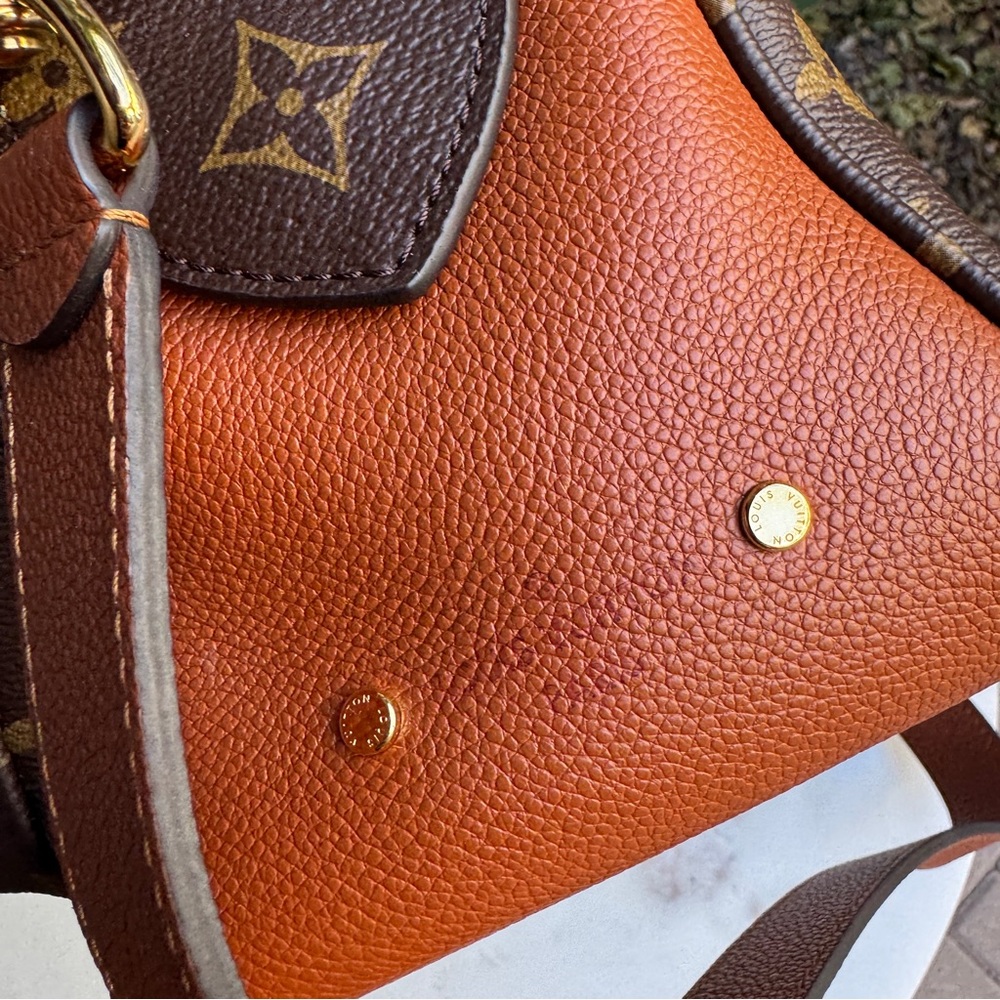 Louis Vuitton Monogram Manhattan NM - Picture 8 of 16